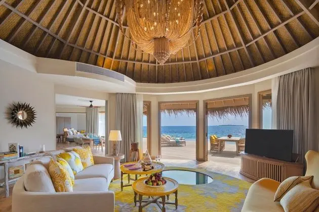 The Nautilus Retreat - Free Meal Plan Upgrade to Half Board (Stays from 11 Apr to 30 Sep '24)