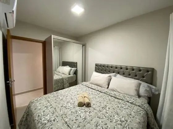 Honeymoon Apart Daire