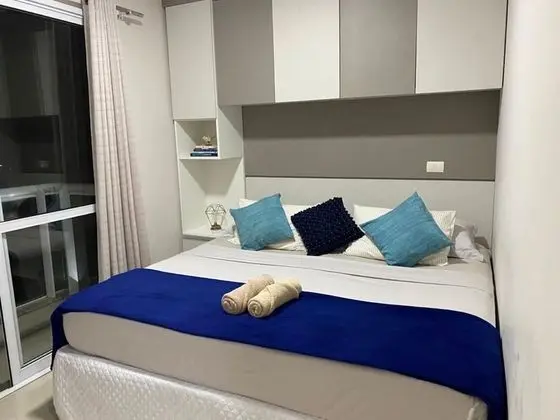 Honeymoon Apart Daire