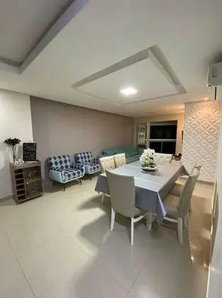 Honeymoon Apart Daire