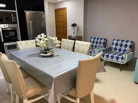 Honeymoon Apart Daire