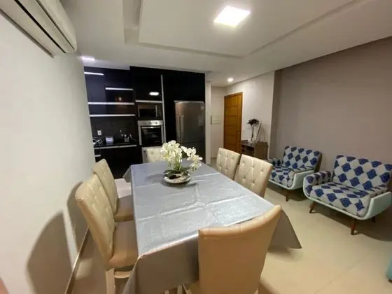 Honeymoon Apart Daire