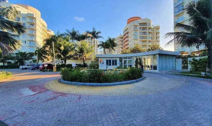 Honeymoon Apart Daire