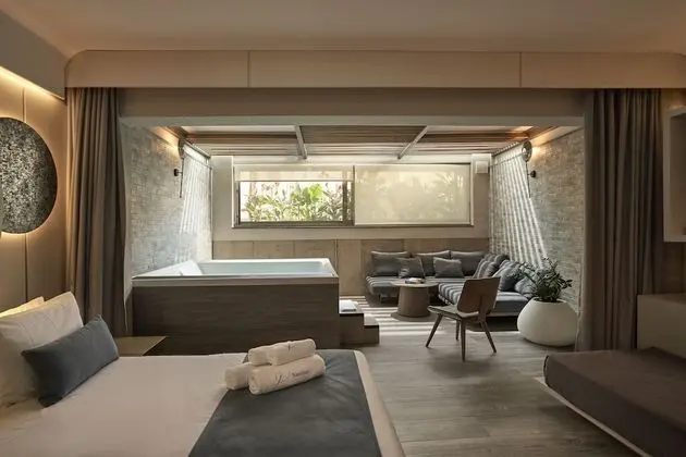 Semiground Patio Room with Hot Tub