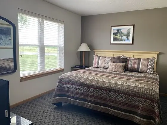 Room 2 King 1 Twin Bed Non Smoking Kitchen