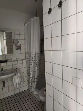 Standard Apart Daire, Özel Banyo