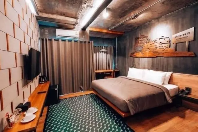 Urban King Bed