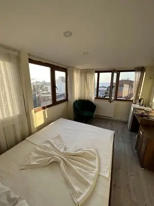 Deluxe Suit 1+1 Oda, Deniz Manzaralı, Klimalı