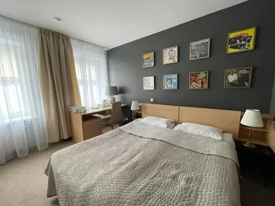 Standard Tek Büyük veya İki Ayrı Yataklı Oda