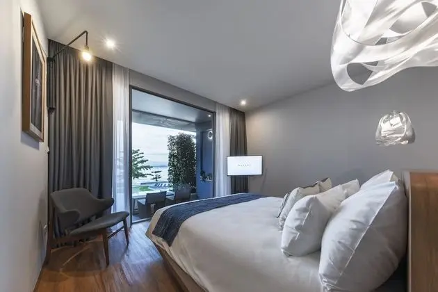 Deluxe Oda, Havuz Kullanımı, Deniz Manzaralı (Non - Smoking)