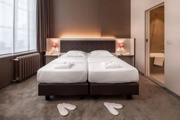 Superior Tek Büyük veya İki Ayrı Yataklı Oda