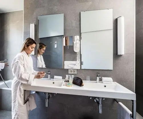 Superior Tek Büyük veya İki Ayrı Yataklı Oda