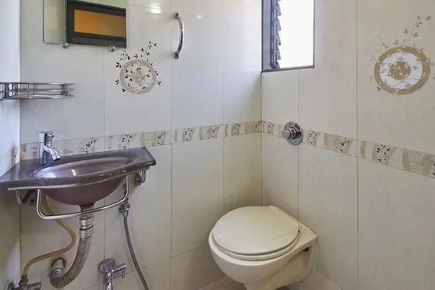 Deluxe A/C Single