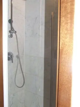 Economy Tek Büyük Yataklı Oda