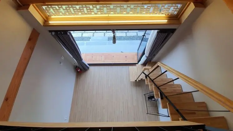 Oda (A / Not allowed to cook indoor)