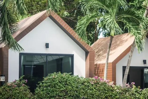 Villa Hut