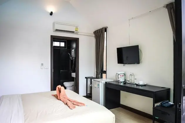 Villa Hut