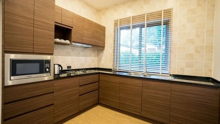 5 Bedroom Villa with Private Pool
