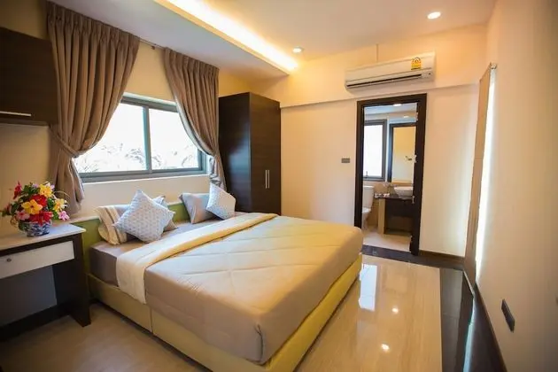 9 Bedroom Villa with Private Pool