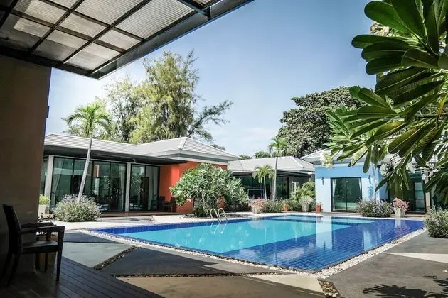 Deluxe Villa, 3 Yatak Odası, Havuz Manzaralı, Havuz Kenarı