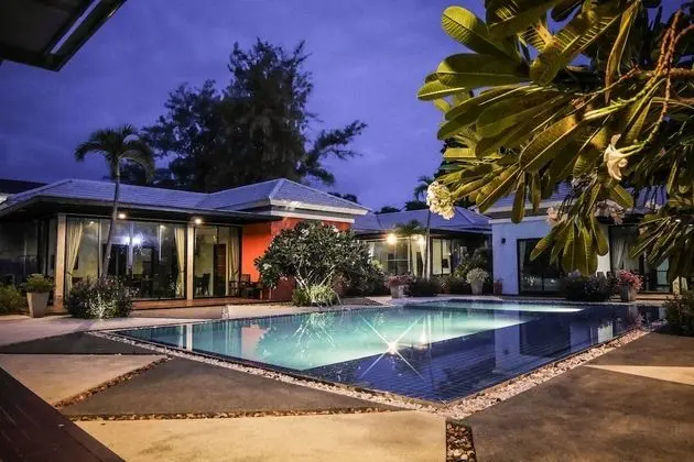 Deluxe Villa, 3 Yatak Odası, Havuz Manzaralı, Havuz Kenarı