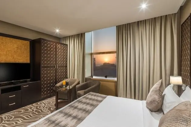 Deluxe Tek Büyük Yataklı Oda, Deniz Manzaralı