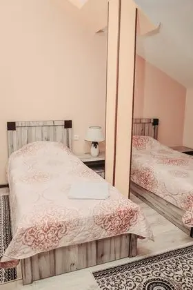 Standard Tek Büyük veya İki Ayrı Yataklı Oda