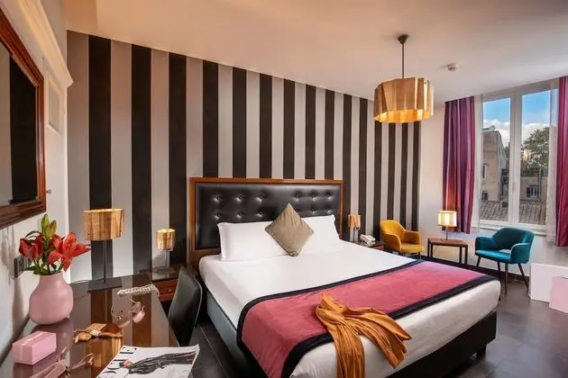 Deluxe Tek Büyük Yataklı Oda, Teras, Şehir Manzaralı