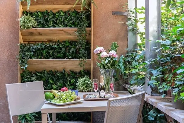 Deluxe Tek Büyük Yataklı Oda, Teras, Şehir Manzaralı