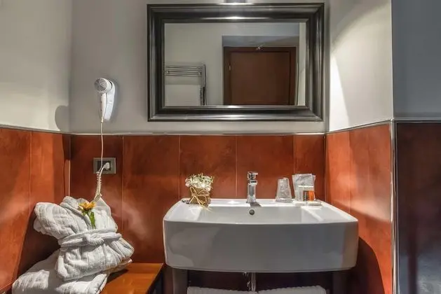 Deluxe Tek Büyük Yataklı Oda, Teras, Şehir Manzaralı