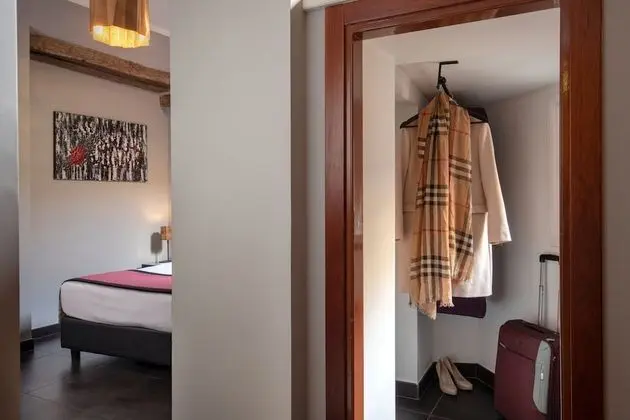 Standard Tek Büyük veya İki Ayrı Yataklı Oda