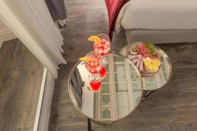 Superior Tek Büyük veya İki Ayrı Yataklı Oda