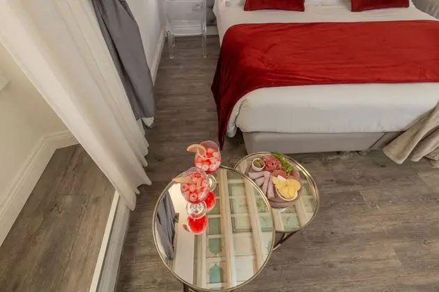 Superior Tek Büyük veya İki Ayrı Yataklı Oda