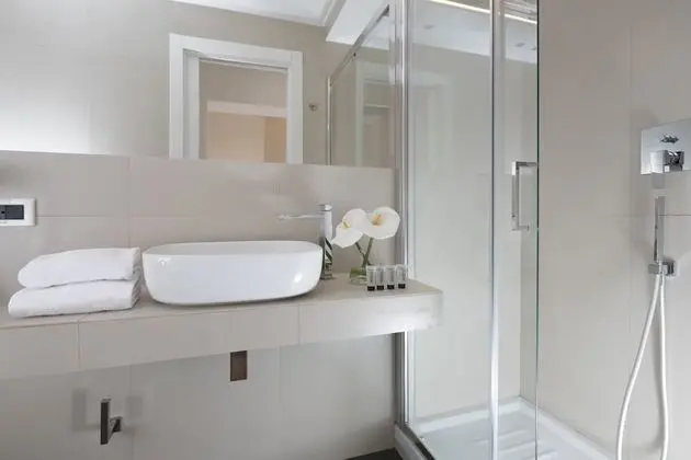 Superior Tek Büyük veya İki Ayrı Yataklı Oda