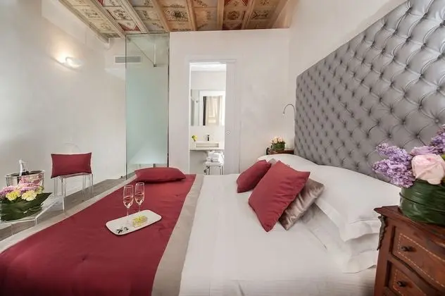 Superior Tek Büyük veya İki Ayrı Yataklı Oda