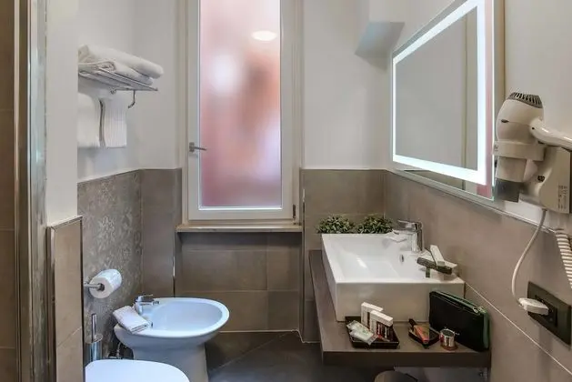 Classic Tek Büyük Yataklı Oda