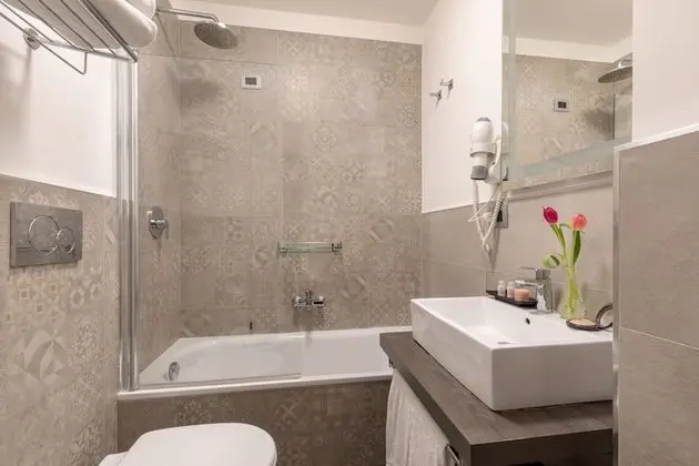 Classic Tek Büyük Yataklı Oda