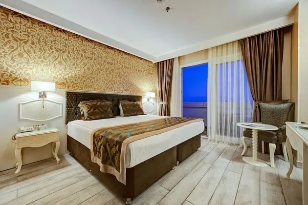 Deluxe Tek Büyük Yataklı Oda, Deniz Manzaralı