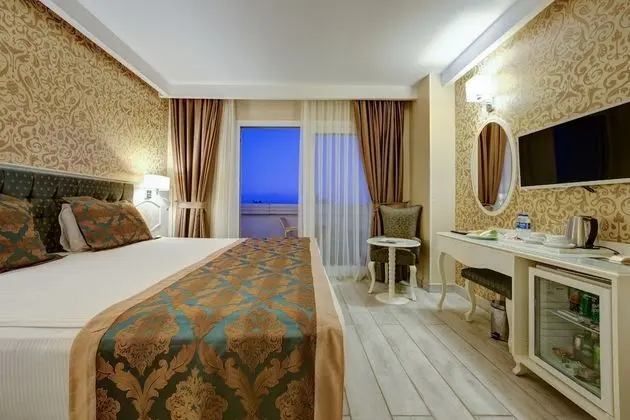 Deluxe Tek Büyük Yataklı Oda, Deniz Manzaralı