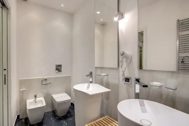 Superior Tek Büyük Yataklı Oda