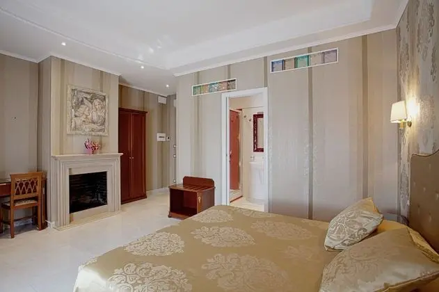 Superior Tek Büyük veya İki Ayrı Yataklı Oda