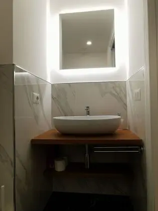 Luxury Tek Büyük Yataklı Oda