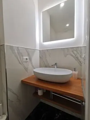 Luxury Tek Büyük Yataklı Oda