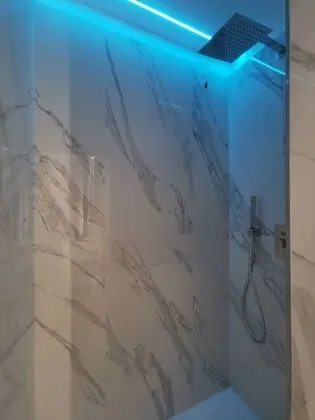 Luxury Tek Büyük Yataklı Oda