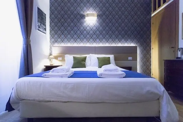 Deluxe Tek Büyük Yataklı Oda (Queen)