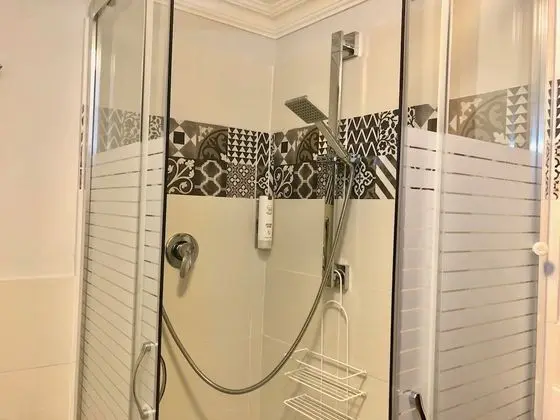Deluxe Tek Büyük Yataklı Oda (Queen)