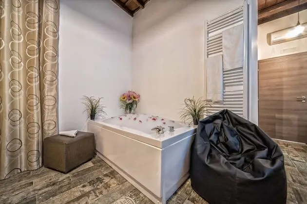 Luxury Üç Kişilik Oda, Sıcak Su Havuzu