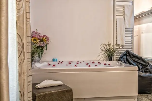 Luxury Üç Kişilik Oda, Sıcak Su Havuzu
