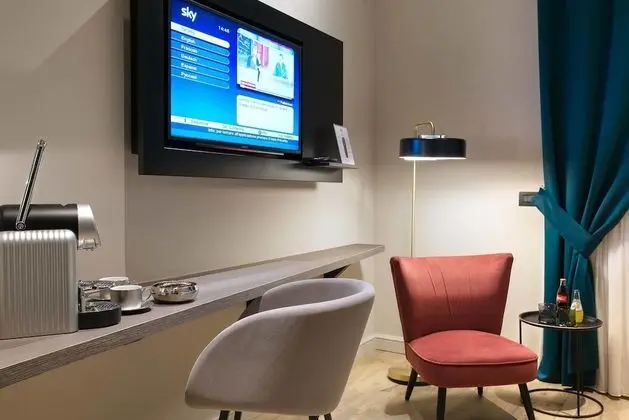 Standard Tek Büyük veya İki Ayrı Yataklı Oda, Zemin Kat