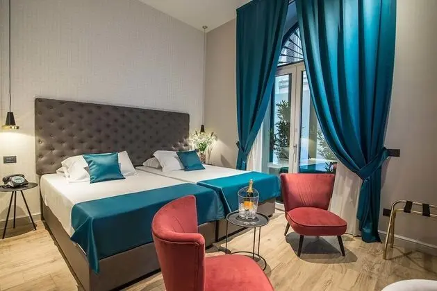 Superior Tek Büyük veya İki Ayrı Yataklı Oda, Zemin Kat